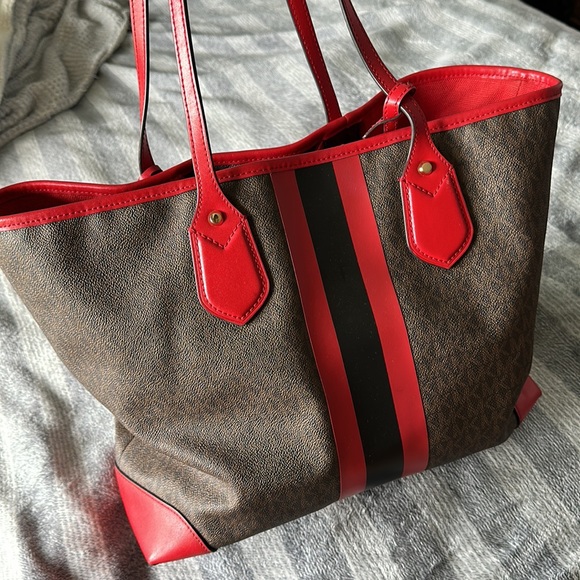 Michael Kors Tote Bag - Picture 2 of 4